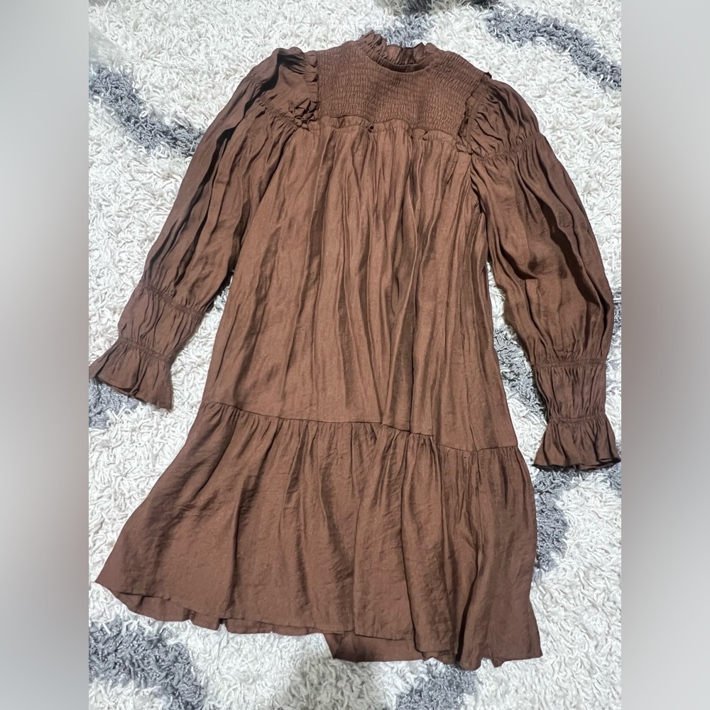 Moon River Brown Smocked Long Sleeve Tiered Dress Size XS